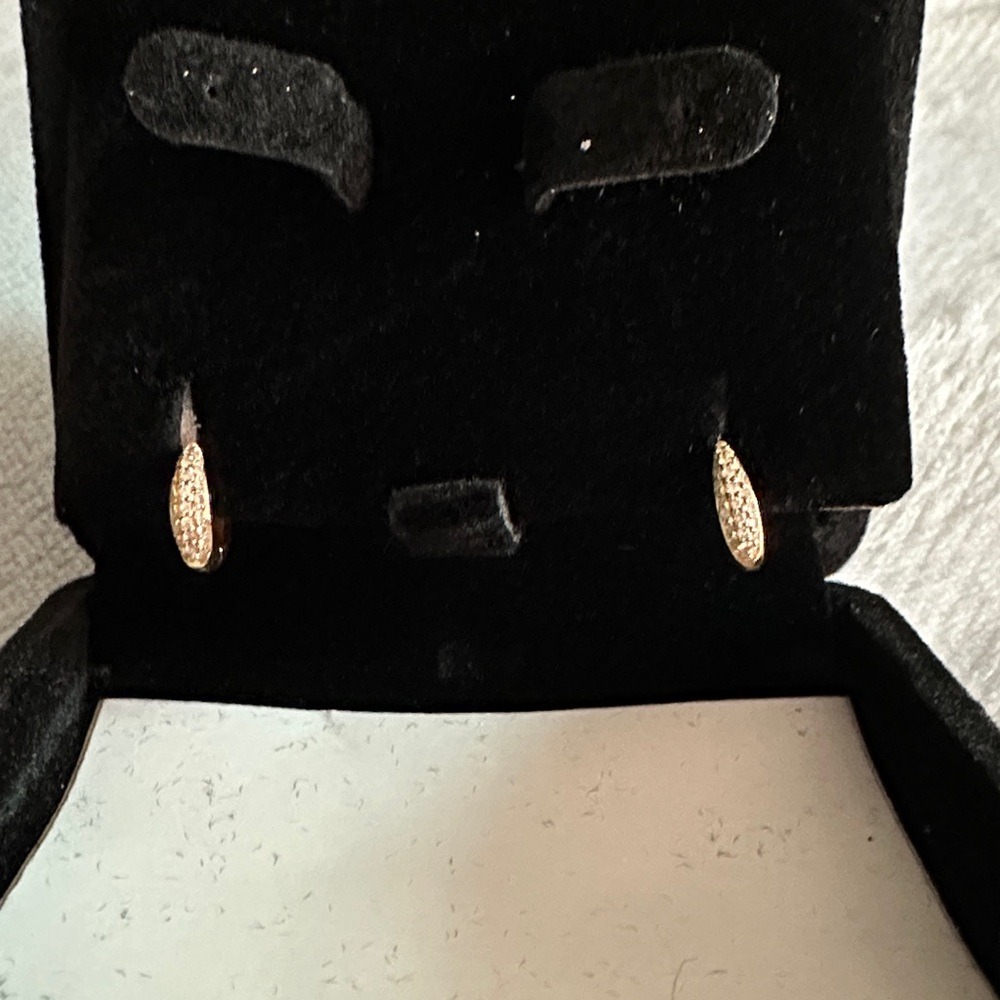 XIV Karats - 14k rose gold huggies